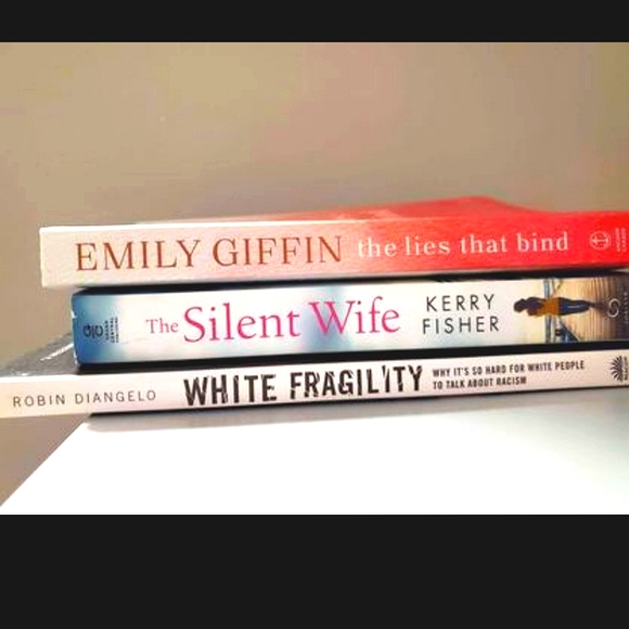 3 BOOKS | Like New Condition - Picture 1 of 1